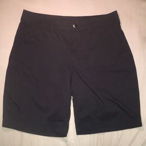 Men’s black Lululemon 30” (9” inseam) nylon shorts